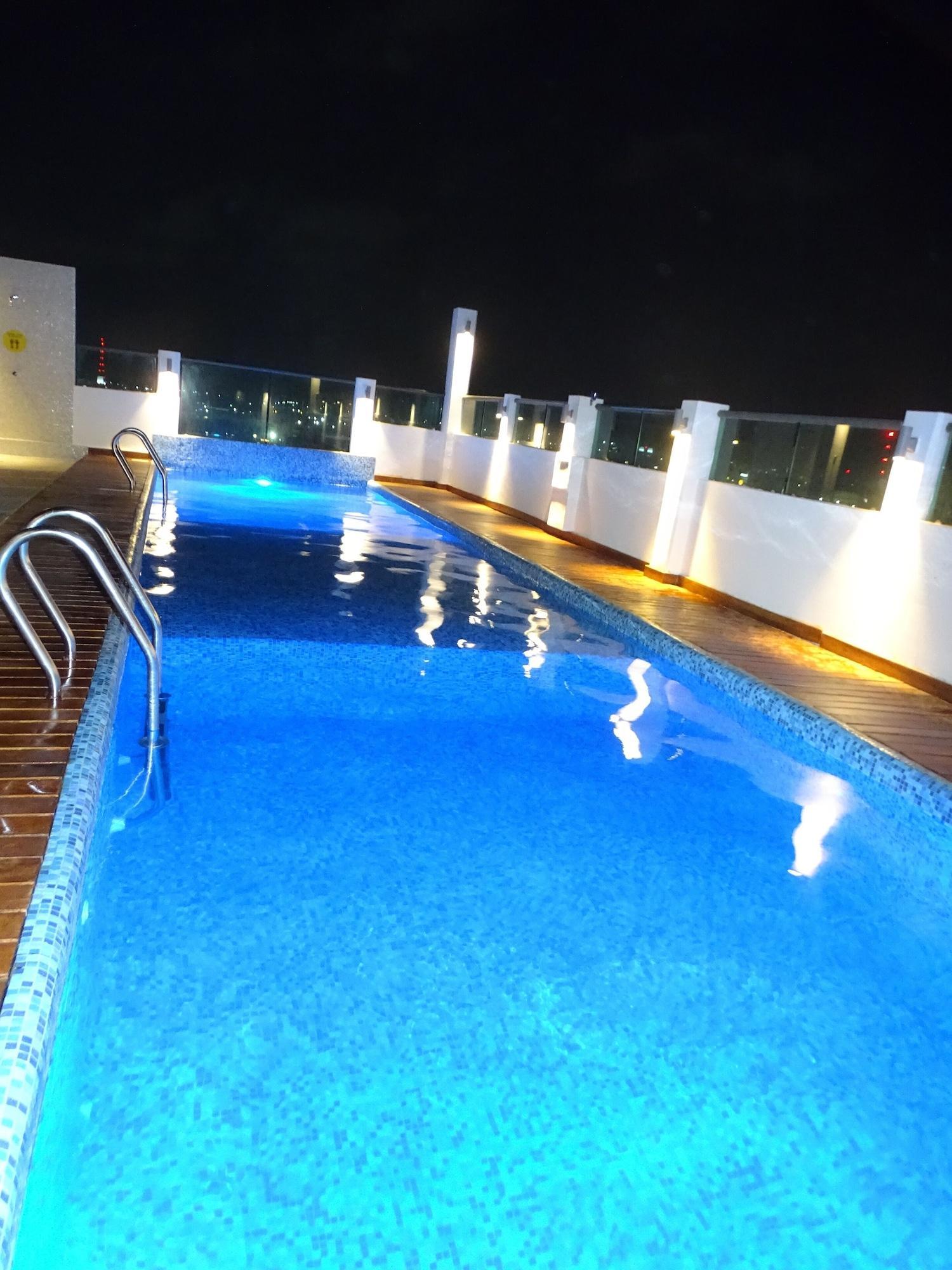Hotel Kavia Plus Cancún Exterior foto